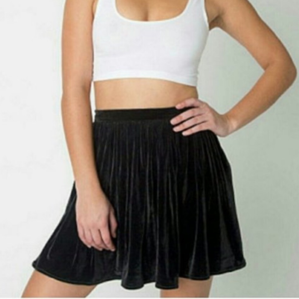 Vintage 90s Y2K Mini Skirt Crushed Velvet Black Flowy Pleated Dark Romantic L